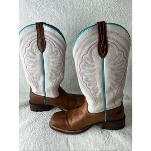 ARIAT WOMEN'S SHILOH RED WESTERN BOOTS - SQUARE TOE size 8